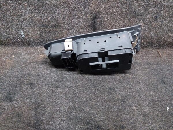 2010 FORD FALCON Pwr Dr Wind Switch