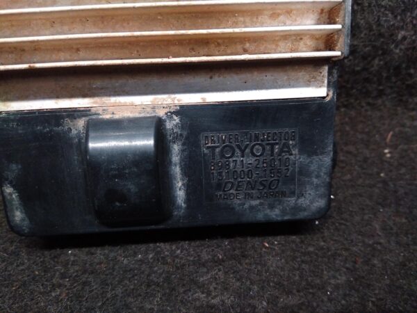 2014 TOYOTA HILUX ECU