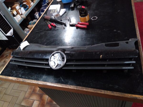 2006 HOLDEN ASTRA GRILLE