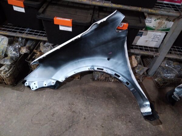 2013 TOYOTA RAV4 RIGHT GUARD