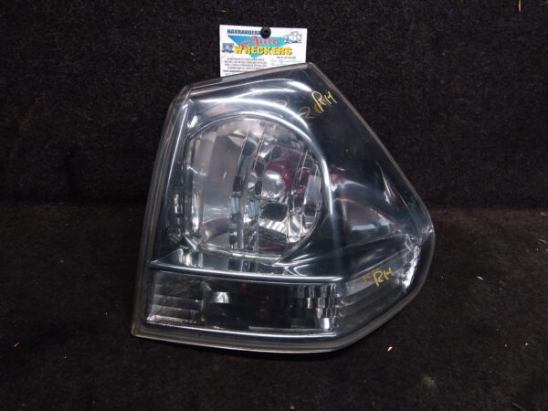 2006 LEXUS RX SERIES RIGHT TAILLIGHT