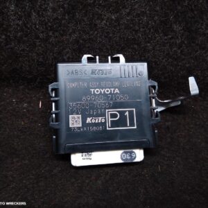 2017 TOYOTA HILUX Ecu