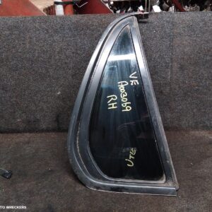 2008 HOLDEN COMMODORE Right Rear Side Glass