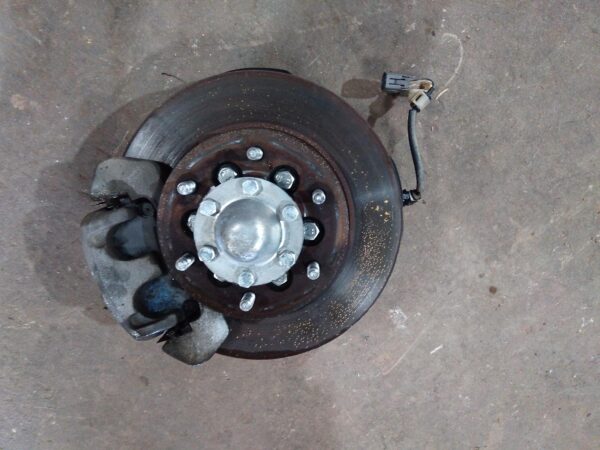 2015 HOLDEN COLORADO LEFT FRONT HUB ASSEMBLY