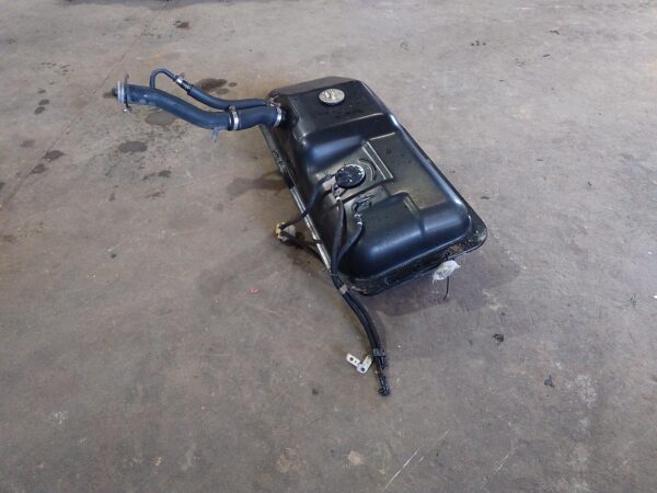 1996 TOYOTA HILUX FUEL TANK
