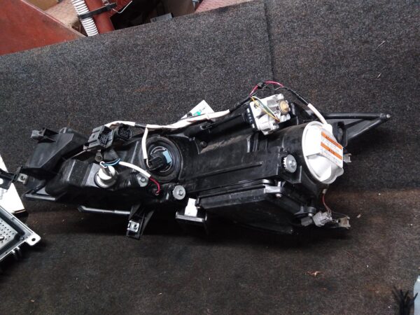 2008 MAZDA 6 RIGHT HEADLAMP