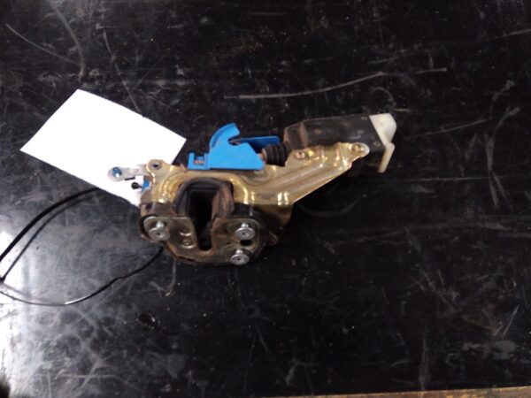 2003 HOLDEN COMMODORE DOOR/BOOT/GATE LOCK