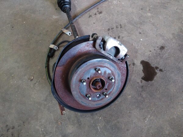 2013 TOYOTA KLUGER Right Rear Hub Assembly