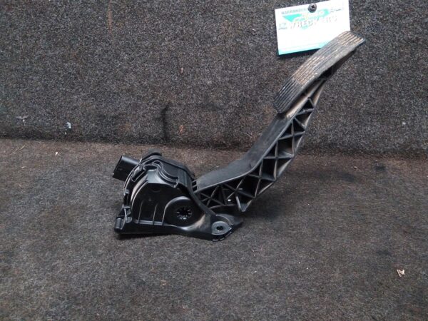 2017 HOLDEN ASTRA PEDAL ASSEMBLY