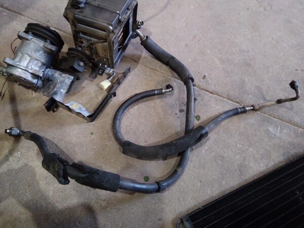 1996 TOYOTA HILUX A/C ASSEMBLY (KIT)