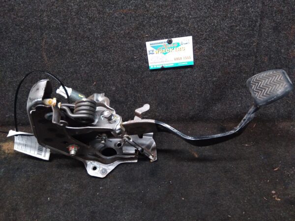 2018 TOYOTA HILUX PEDAL ASSEMBLY