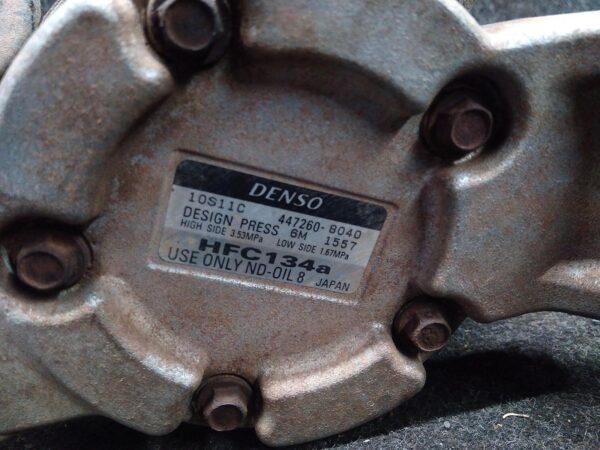 2011 TOYOTA HILUX A/C COMPRESSOR