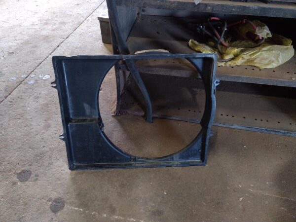 1996 TOYOTA HILUX FAN SHROUD